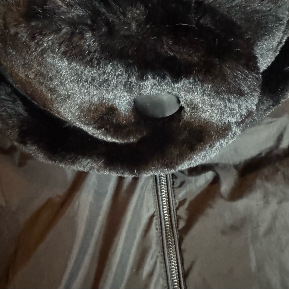 Sam Edelman black Puffer coat with removable faux fur shawl! - Picture 4 of 13